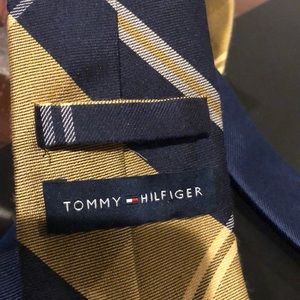 Brooks Brothers Accessories - Tommy Hilfiger neck tie Brooks Brothers Accessories - Tommy Hilfiger neck tie